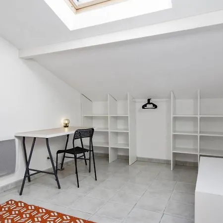 Large With Terrace In Bayonne