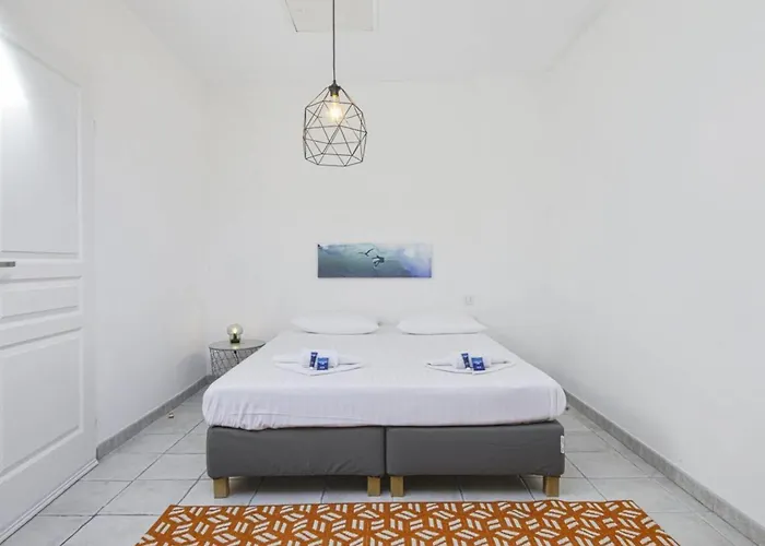 Appartamento Large With Terrace In